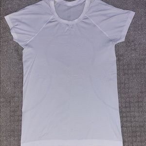 Lululemon swiftly tech🤍🤍